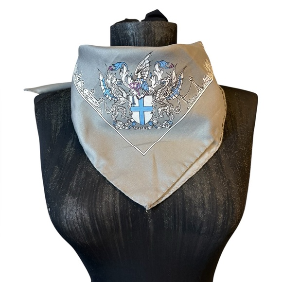 Gray and Blue London Themed Scarf - Picture 1 of 15